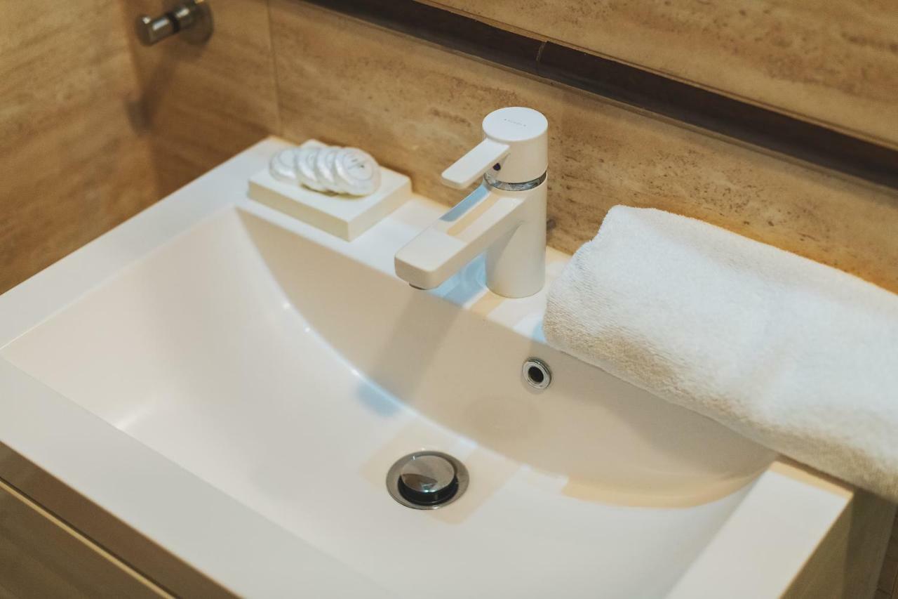 P&O Serviced Apartments Fabryczna Варшава Экстерьер фото
